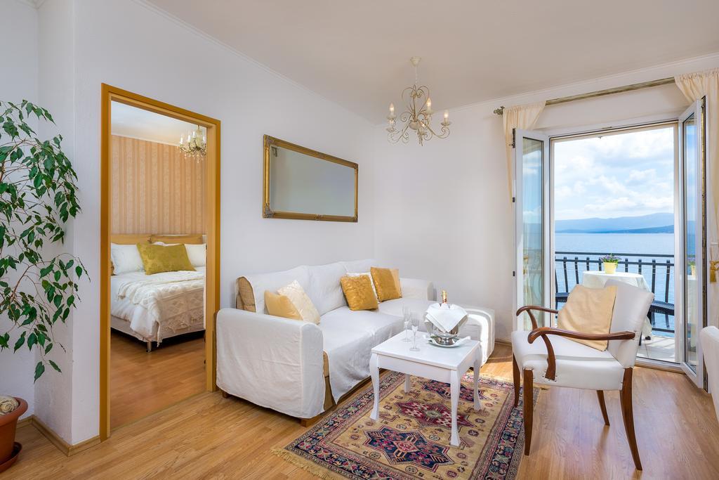Apartments Santo Bol Chambre photo