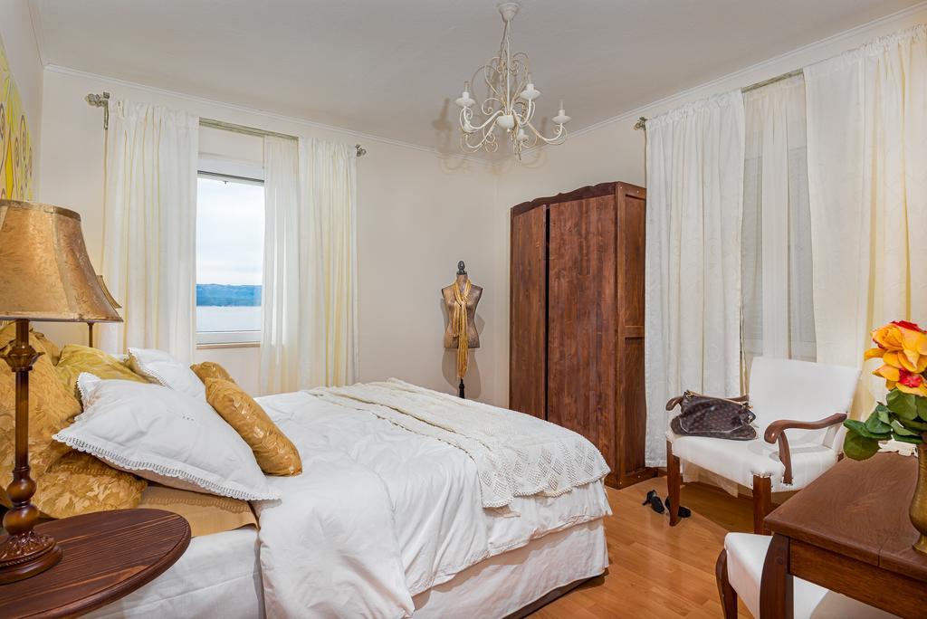 Apartments Santo Bol Chambre photo